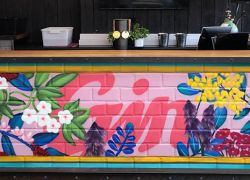 Auckland-bar-mural